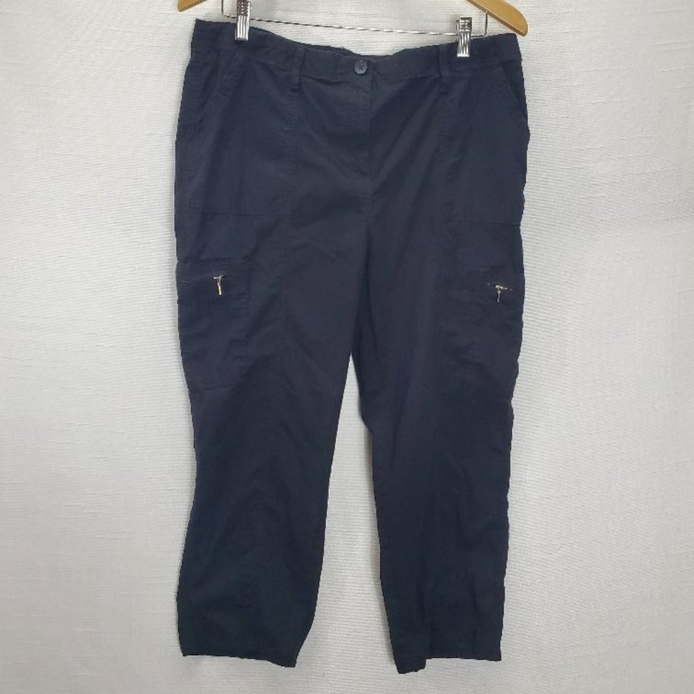 Chicos Pants Womens 2 (M/12) Black Capri Pockets Hiking Outdoor Active